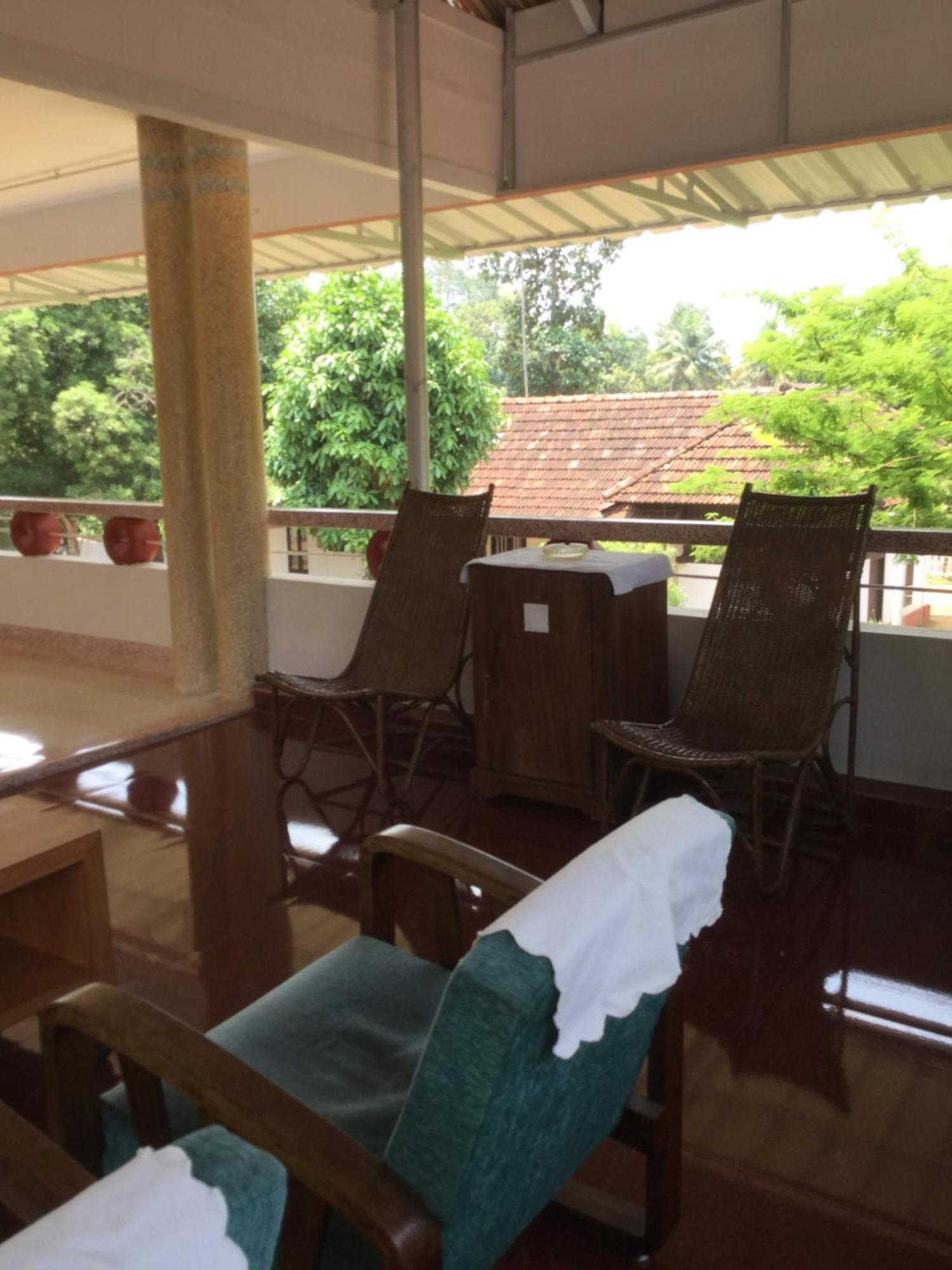 Akkara Homestay & Ayurveda Kottayam Exteriör bild
