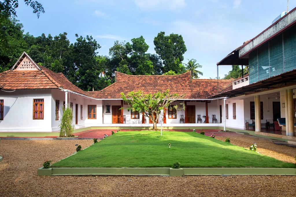 Akkara Homestay & Ayurveda Kottayam Exteriör bild