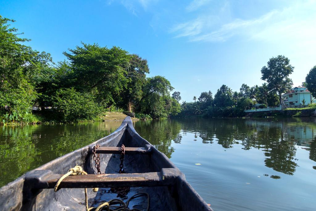 Akkara Homestay & Ayurveda Kottayam Exteriör bild