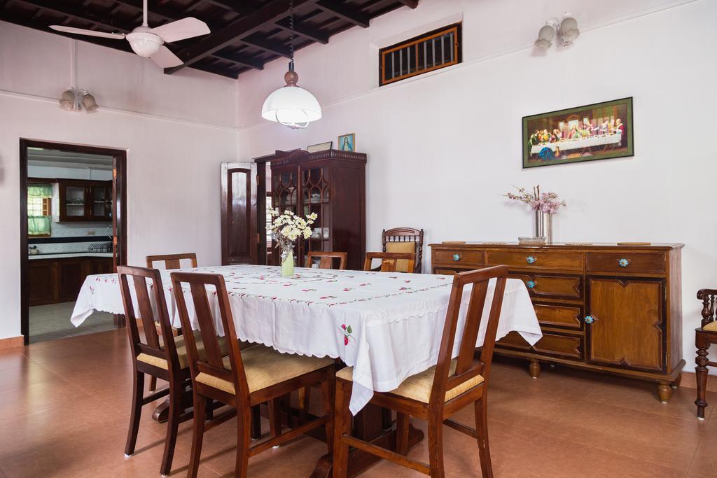 Akkara Homestay & Ayurveda Kottayam Exteriör bild